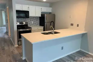 912 Southwest Dr, Davidson, NC 28036 - Photo 2