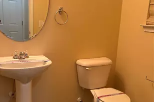 3329 Nevin Brook Rd, Charlotte, NC 28269 - Photo 4