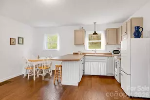 6334 Jacks Creek Rd, Burnsville, NC 28714 - Photo 28