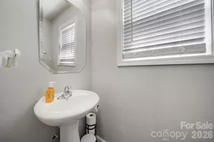 2604 Cochrane Dr, Charlotte, NC 28269 - Photo 16