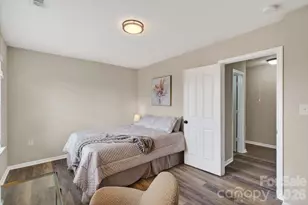 5227 Swearngan Rd, Charlotte, NC 28216 - Photo 16