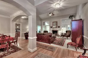 4601 Nobility Ct, Charlotte, NC 28269 - Photo 2