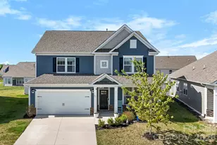 23 Thornberry Rd, Hendersonville, NC 28792 - Photo 2