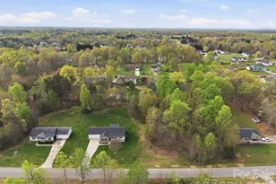 217 Winding Cedar Dr, Statesville, NC 28677 - Photo 8