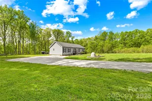 350 Little Creek Dr, Salisbury, NC 28147 - Photo 2