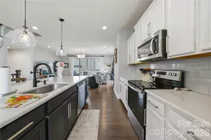 1105 Towns Hl Wy, Charlotte, NC 28209 - Photo 10