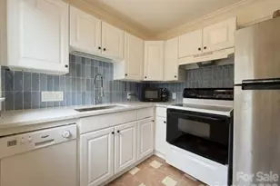 1811 Lynnwood Dr, Charlotte, NC 28209 - Photo 8