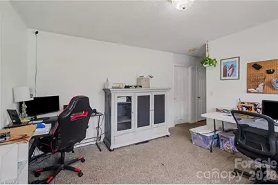 3904 Riverdale Road, Greensboro, NC 27406 - Photo 12