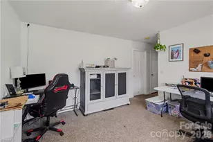 3904 Riverdale Rd, Greensboro, NC 27406 - Photo 12