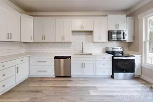 307 W Washington Ave, Bessemer City, NC 28016 - Photo 4