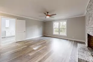 307 W Washington Ave, Bessemer City, NC 28016 - Photo 10