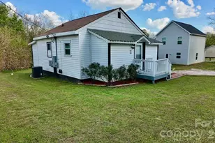 405 S 12th St, Bessemer City, NC 28016 - Photo 6