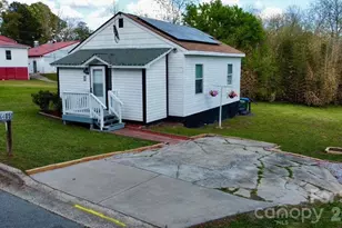 405 S 12th St, Bessemer City, NC 28016 - Photo 2