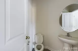 8021 Murray Br Dr, Charlotte, NC 28216 - Photo 10