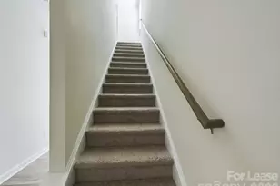 8021 Murray Br Dr, Charlotte, NC 28216 - Photo 12