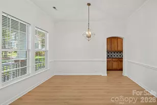 17747 N Shore Cir, Cornelius, NC 28031 - Photo 8