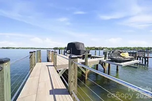 21217 Island Forest Dr, Cornelius, NC 28031 - Photo 6