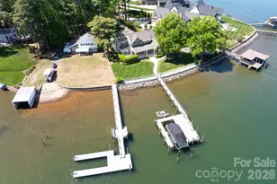 21217 Island Forest Dr, Cornelius, NC 28031 - Photo 4