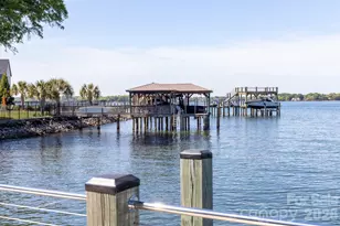 21217 Island Forest Dr, Cornelius, NC 28031 - Photo 42