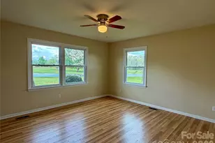 6257 W Nc 10 Hwy, Hickory, NC 28602 - Photo 26