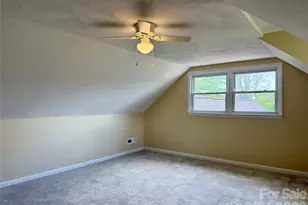 6257 W Nc 10 Hwy, Hickory, NC 28602 - Photo 36