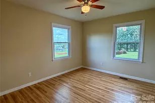 6257 W Nc 10 Hwy, Hickory, NC 28602 - Photo 28