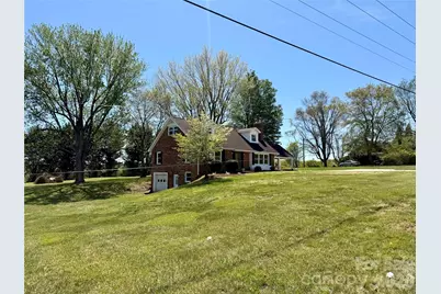 6257 W Nc 10 Highway, Hickory, NC 28602 - Photo 8