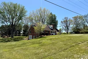 6257 W Nc 10 Hwy, Hickory, NC 28602 - Photo 8