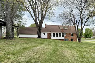 6257 W Nc 10 Hwy, Hickory, NC 28602 - Photo 4