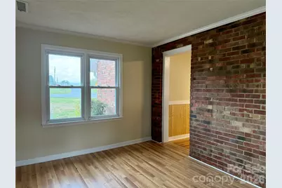 6257 W Nc 10 Highway, Hickory, NC 28602 - Photo 12