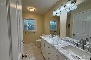 6257 W Nc 10 Hwy, Hickory, NC 28602 - Photo 22