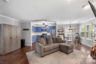 6038 Gray Gate Ln, Charlotte, NC 28210 - Photo 14