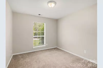 9214 Rotherham Lane, Charlotte, NC 28216 - Photo 18