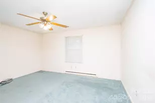 205 Bond St, Marion, NC 28752 - Photo 6