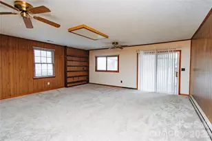 205 Bond St, Marion, NC 28752 - Photo 28