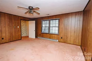 205 Bond St, Marion, NC 28752 - Photo 10