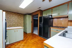 205 Bond St, Marion, NC 28752 - Photo 26