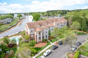 18633 Harborside Dr, Cornelius, NC 28031 - Photo 2