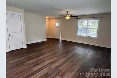 516 Beacon Street, Gastonia, NC 28054 - Photo 2