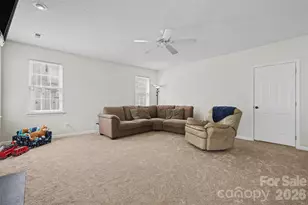 7720 Shiny Meadow Ln, Charlotte, NC 28215 - Photo 10