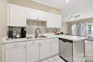 9054 Meadow Vista Rd, Charlotte, NC 28213 - Photo 6