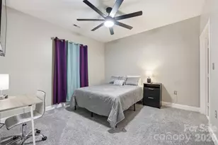 9054 Meadow Vista Rd, Charlotte, NC 28213 - Photo 18