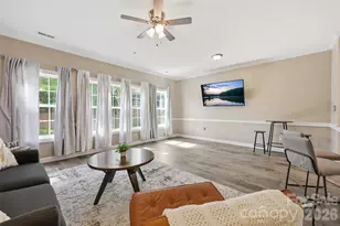 9054 Meadow Vista Rd, Charlotte, NC 28213 - Photo 14