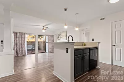 212 W 10th Street #4, Charlotte, NC 28202 - Photo 6