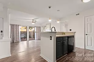 212 W 10th St, Charlotte, NC 28202 - Photo 6