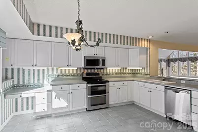 514 Cobblestone Lane, Flat Rock, NC 28731 - Photo 10