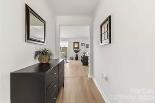 1728 Nia Rd, Charlotte, NC 28215 - Photo 8