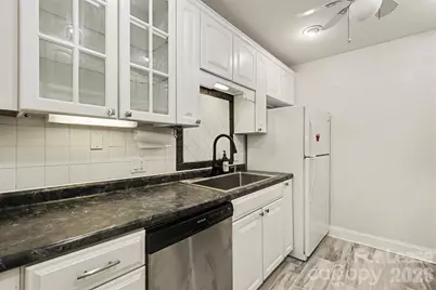 1323 Queens Road #227, Charlotte, NC 28207 - Photo 6