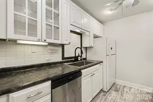 1323 Queens Rd, Charlotte, NC 28207 - Photo 6