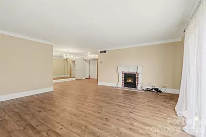 1323 Queens Road #227, Charlotte, NC 28207 - Photo 8